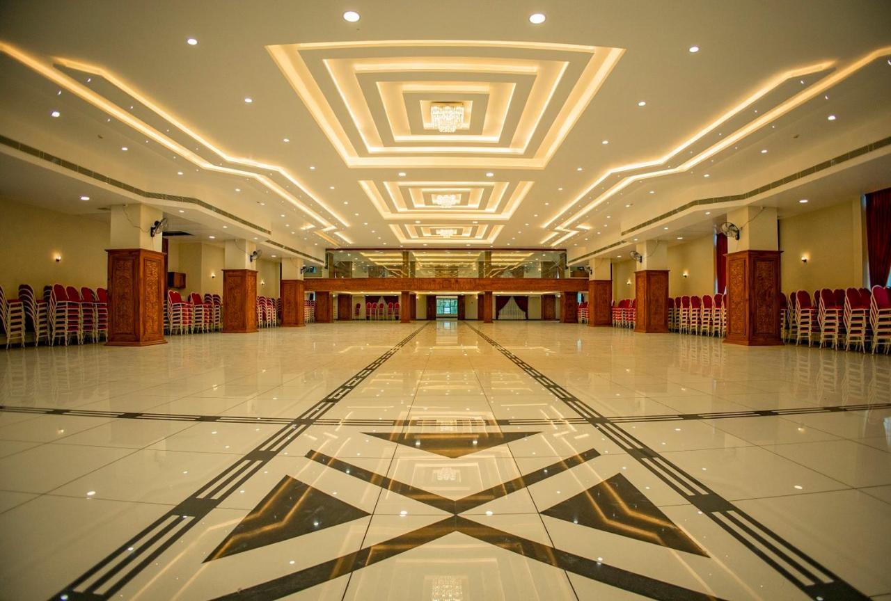 Kkm International Hotel Kuzhittura Exterior foto